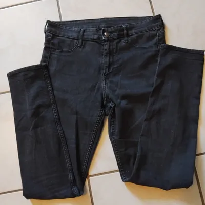 Jean noir taille 40 